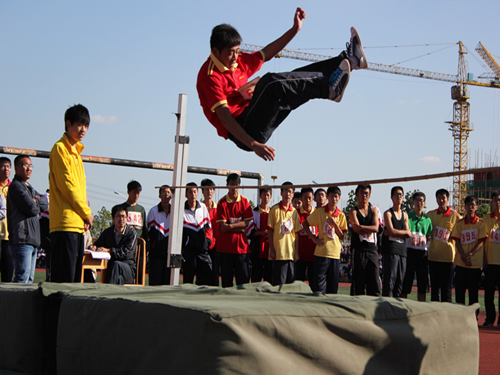 招远一中女生_招远一中女生设计